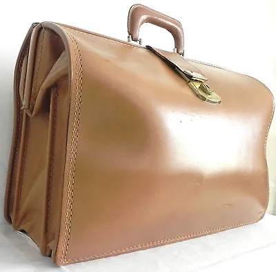 Vintage Attorney/Doctor /Commuter Brief Case Leather Carrying Bag Large  Brown  • $159.99