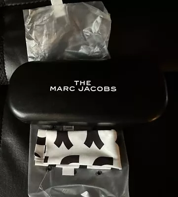 The Marc Jacobs Sunglasses Case Black Clamshell Hardcase Eyewear + Cloth Medium • $19.99