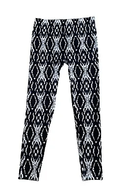 VICTORIAS SECRET Womens Size Medium Short Tribal Print Leggings Elastic Waist • $15.99