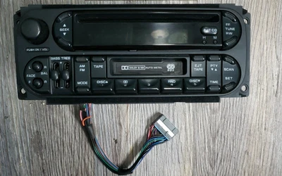 $89.99 • Buy 2002-2006 Jeep Chrysler Dodge AM FM CD Cassette Radio P05064300AB RAZ