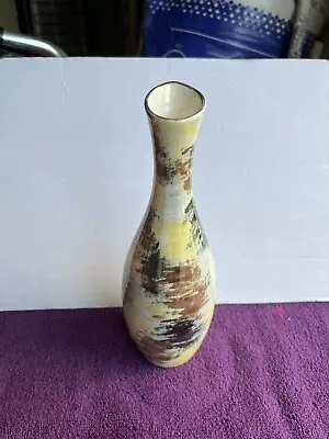 Weatherby Hanley Royal Falcon Ware Lustre Vase - Yellow Gold - Small • £3