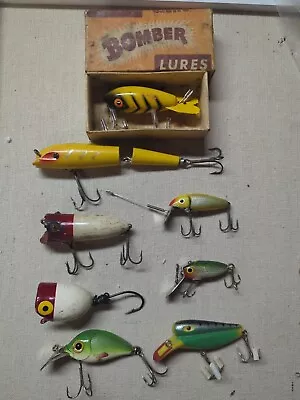 Vintage Lot Of 8 Crankbait Fishing Lures Group CC • $20.50