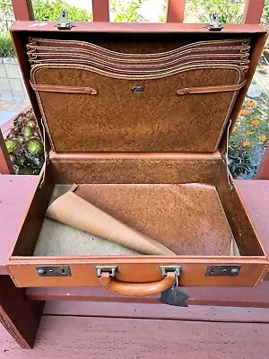 Vintage Dopp Bilt Chicago Leather Briefcase 18  Mid Century Top Grain Mad Men • $75.20