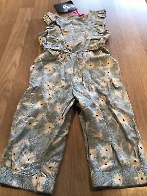 V By Very Baby Girls Trouser Suit Size 6-9 Months • £9