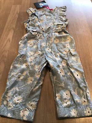 V By Very Baby Girls Trouser Suit Size 6-9 Months • £9