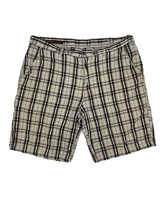 Perry Ellis Men Size 38 Ivory/Gray Plaid Casual Long Shorts Inseam 11  • $6.03