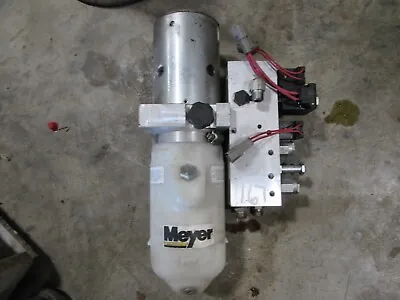 $950 • Buy Used Meyer V70 V-70 V Plow Snow Plow Pump Assembly 15092