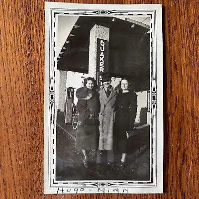 30s Quaker State Oil Sign Gas Station Hugo Minnesota Pumps Woman In Furs Man MN • $3.99