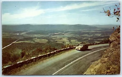 Postcard - The Famous Bends Of The Shenandoah River Shenandoah Nat'l Park - VA • $2.95