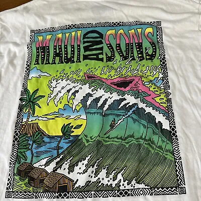 Vintage Maui And Sons Surfing Big Wave Graphic Mens Medium White Longsleeve  • $12.99