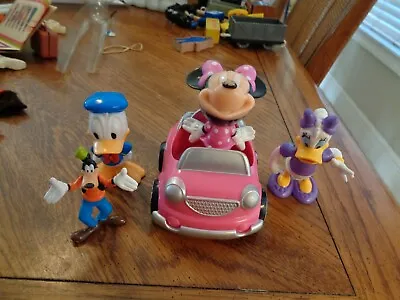 5 Disney Items Minnie Mouse  With Pink Convertible Car& DaisyDonald & Goofy  • $8.95
