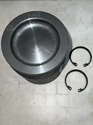 Mercedes Motor Om 906 La Piston 0039700 Reference Or Mahle 224-3828 • $195