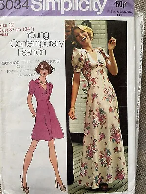 Vintage 1970's Simplicity Short & Maxi Dresses Sewing Pattern • £4.99
