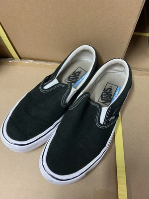 $8 • Buy Unisex Vans Shoes Mens US 5 / Womens US 6.5 Good Used Condition $8 Teen Size