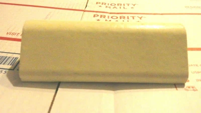 $24.99 • Buy VINTAGE 5 Pcs YELLOW TEXTURE Ceramic Corner Cap Tiles 2X6 MADE IN USA  V CAP Mud