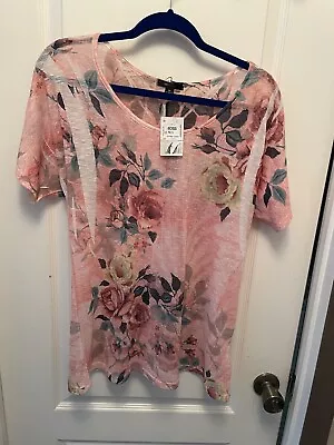 Women’s Unbranded Multicolor Shirt Size Medium  • $0.99