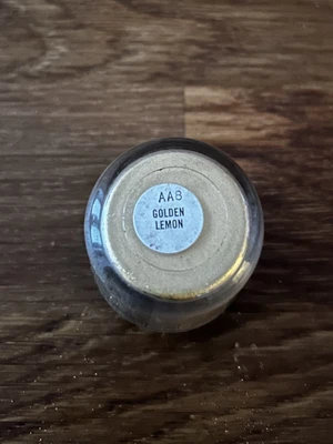 £8 • Buy MAC Pigment Eye Shadow GOLDEN LEMON 7.5g Open But Very Full