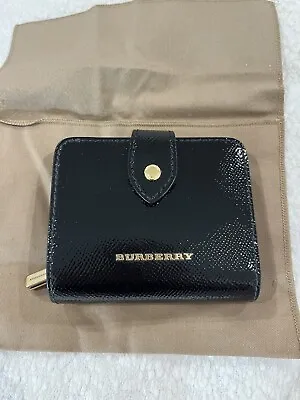 Burberry Finsbury Small Bifold Women’s Wallet Black With Zip Compartment Coins • $215