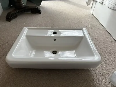 Bathroom Sink • £10