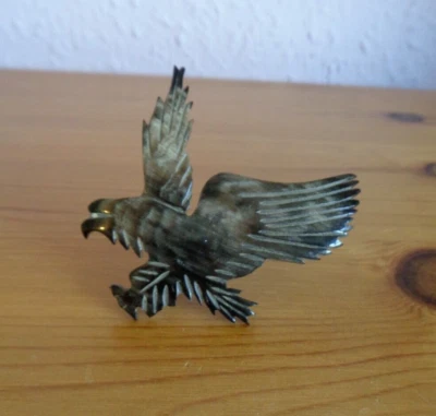 £5 • Buy Vintage Brooch Shaped As An Eagle Dark Brown Marbled Effect Plastic