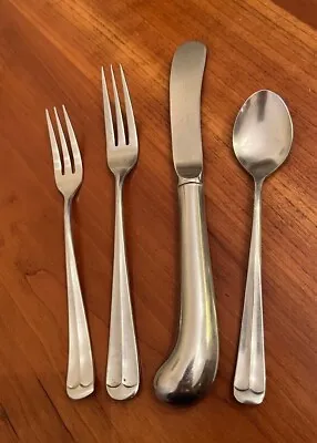 Towle Supreme LIBERTY BELL Flatware Silverware Japan • $12