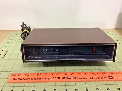 $22.95 • Buy Vintage Lloyds #IJ44G-37A Rolling Number Clock Radio For Parts Or Repair