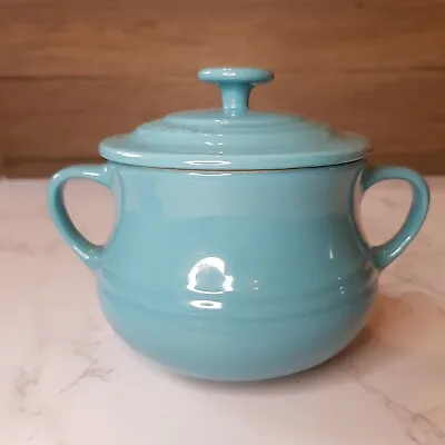 LE CREUSET LIDDED SOUP BOWL IN LIGHT BLUE  With Lid And Handles  • £16.99