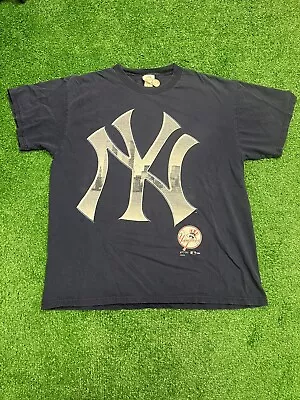 Vintage 1999 New York Yankees Big Logo Shirt Size Adult Large • $29.99