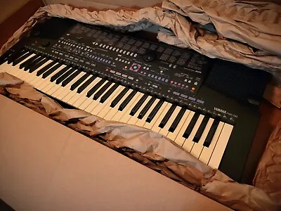 Yamaha PSR-510 61-Key MIDI Portable Keyboard Synthesizer - Black • $160