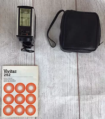 VINTAGE Vivatar Auto Flash 252 With Case & Manual UNTESTED PARTS & REPAIR • $8.99