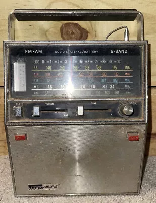 Vintage Montgomery Ward Airline Model GEN-1461A 5 Band  Radio Untested • $19.99