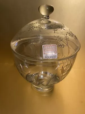 Fifth Avenue Crystal Embossed Bowl With Lid Romania 8 1/2  Tall • $27.99