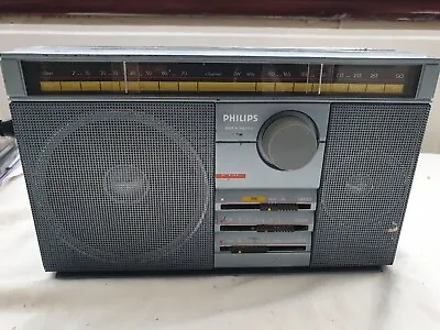 Vintage Philips D-2122 Transistor Radio 3 Band FM MW LW • $15.47