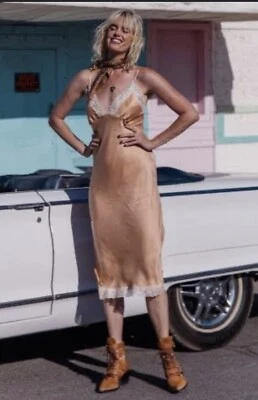 $250 • Buy 🦄Spell & The Gypsy Peach Wild Love Silk Midi Slip Dress Size Xs-WILD LOVE 2020