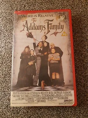 The Addams Family - Christina Ricci As Wednesday - Angelica Huston PAL VHS Video • £2