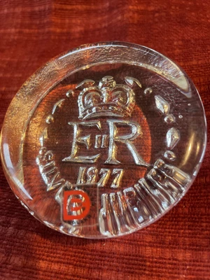 £2.50 • Buy Vintage 1977 Dartington Glass Silver Jubilee Paperweight Queen Elizabeth