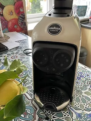 Lavazza A Modo Mio Desea Pod Coffee Machine - Cream (Please Read Description) • £49