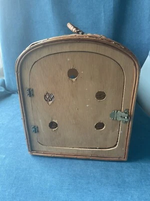 £38 • Buy Vintage Wicker Cat / Dog / Pet Carrier - Solid Useable - Door Lock Handle 46cm