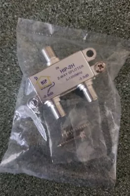 $4.99 • Buy Brand New HIP-2H 2-Way TV Antenna Splitter 5-1000 Mhz -3.5db