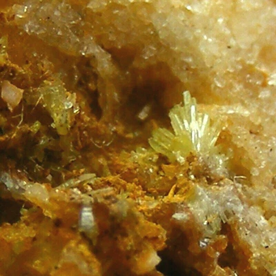 £31 • Buy Pyromorphite Crystals Saddleback Old Mine Cumbria UK Mineral Specimen 55g 4cm
