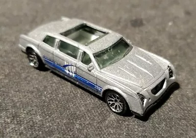 Matchbox 2001 Limousine VIP Shuttle  • $2.24