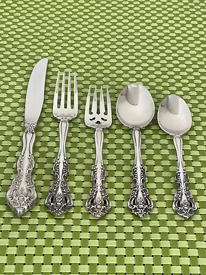 Oneida MICHELANGELO Stainless Heirloom Cube Glossy Flatware SMART CHOICE A22G • $10.75