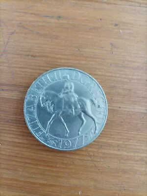 Queen Elizabeth 2 DG.REG FD 1977 Coin Commemorative Silver Jubilee Midland Bank • £5