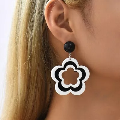 New Retro 60 S Black & White Fashion Flower Acrylic Earrings • £5