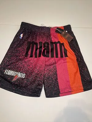 Mitchell & Ness Miami Heat Floridians Swingman Shorts Men's SZ XL 2005-06 A450 • $30