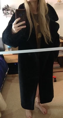 £49 • Buy H&M Iconic Oversized Faux Fur Black Maxi Coat Size M