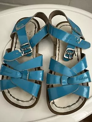 Girls  Saltwater Sandals Size 10 • $1