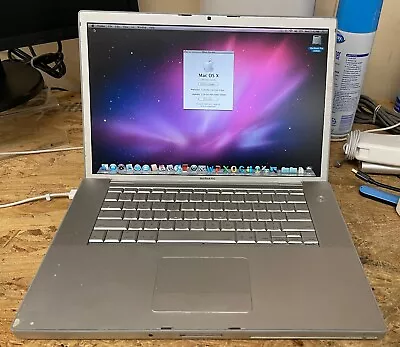 Apple MacBook Pro 15-inch January 2007 2.33GHz Intel Core 2 Duo (MA610LL) • $150