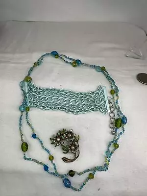 Necklace 22  Green & Bracelet Blue 7-8  & 5 Strand Brooch Pearls Vintage M-5698 • $9.99