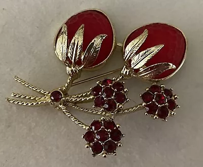 Vintage Sarah Coventry Strawberry Red Glass Rhinestones Brooch Pin 1960's • $19.95